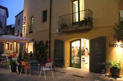 Hotel 3 Arcs Besalú Екстериор снимка